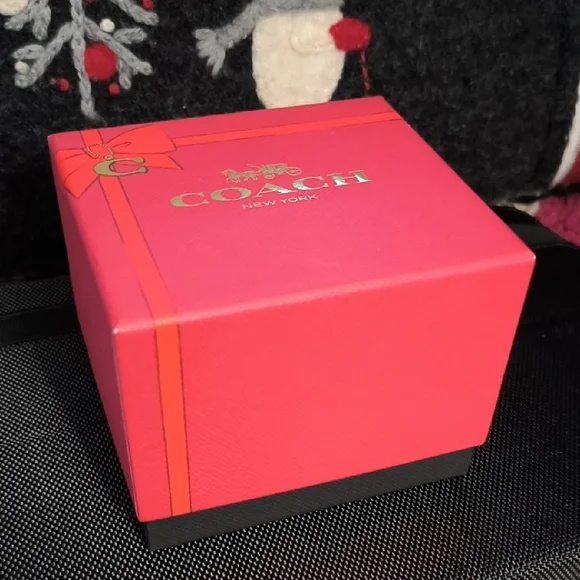 Coach Silver-Tone Bracelet with Sparkling Accents♥️Valentine's Day Is Coming!♥️ - Picture 10 of 11